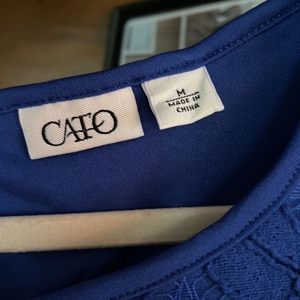 CATO Royal Blue Eyelet Lace Detail Sleeveless Top, Size Medium, GUC. - Picture 3 of 7